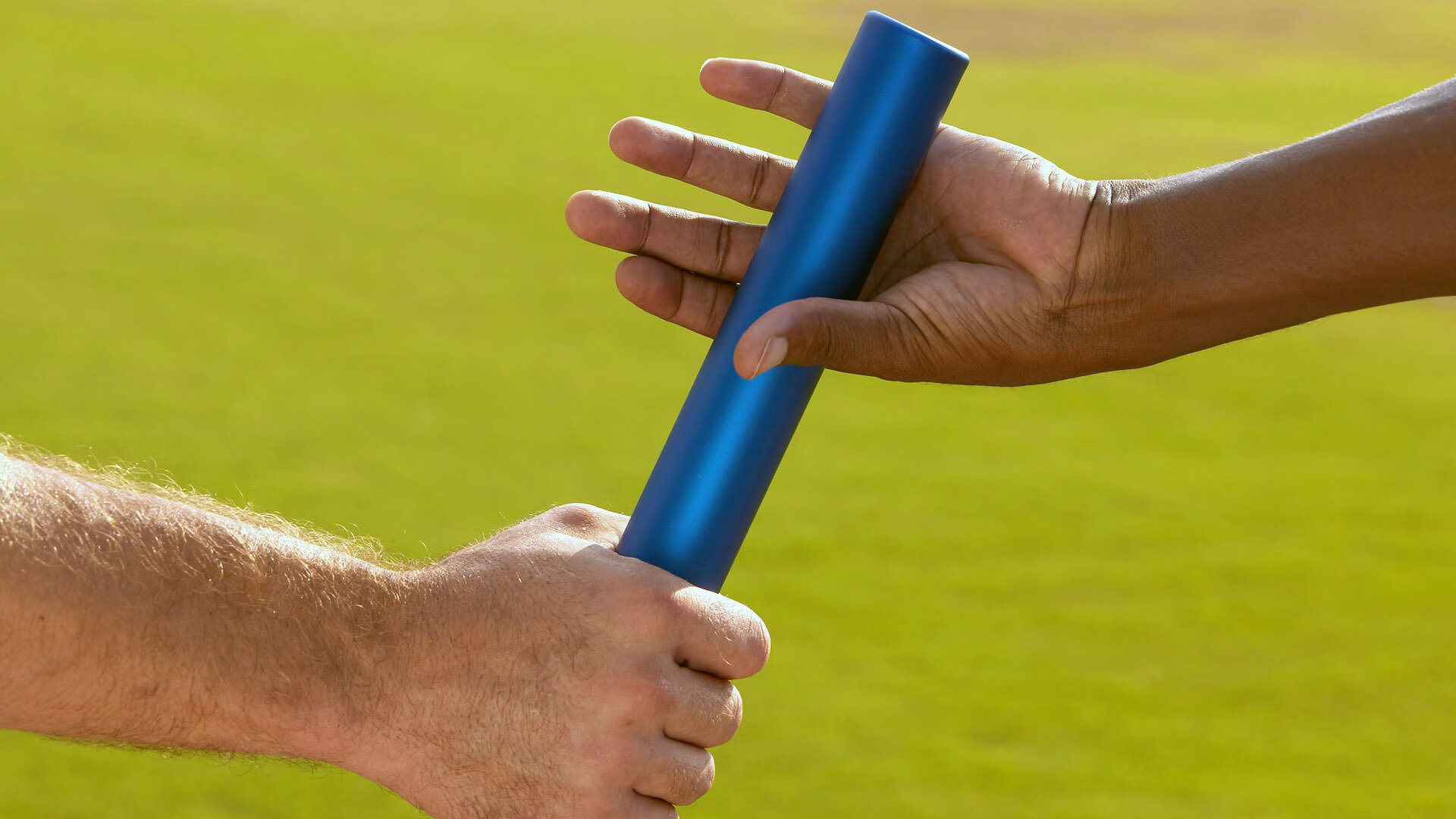 中场“1-2”站位提升传控效率